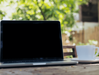 Laptop im Freien