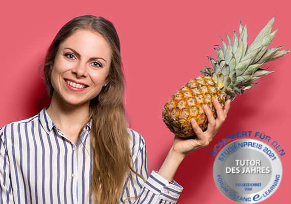 Mona Glock ist nominiert zum Tutor des Jahres 2021! Stimmt jetzt für Mona ab!