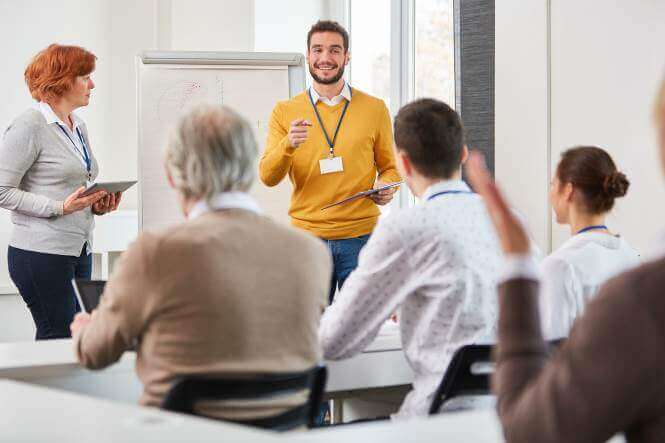 Was bringt betriebliche Gesundheitsförderung wirklich? Eine Studie bringt neueste Befunde hervor. Mehr zu diesem Thema erfährst Du in diesem Magazinbeitrag!