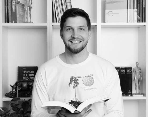 Michael ist seit Juni 2020 im Tutorenteam der Academy of Sports im Bereich der Ernährung tätig.